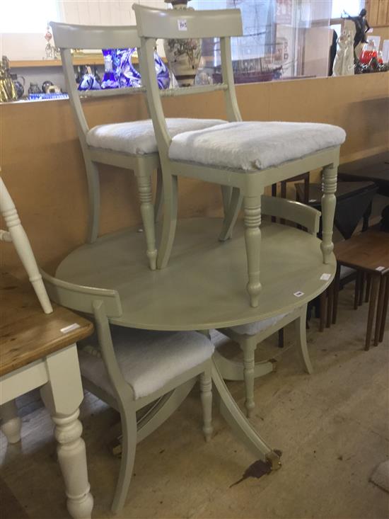 Painted circular dining table & 4 chairs(-)